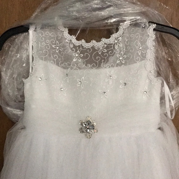 Flower girl dress - Picture 2 of 4